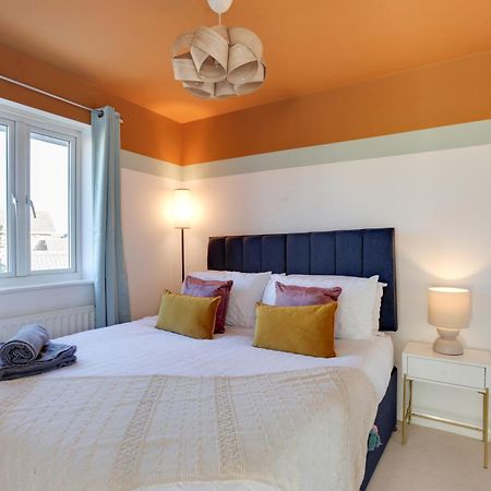 Cosy Two Bedroom House - Chelmsford - Free Parking And Wifi Extérieur photo