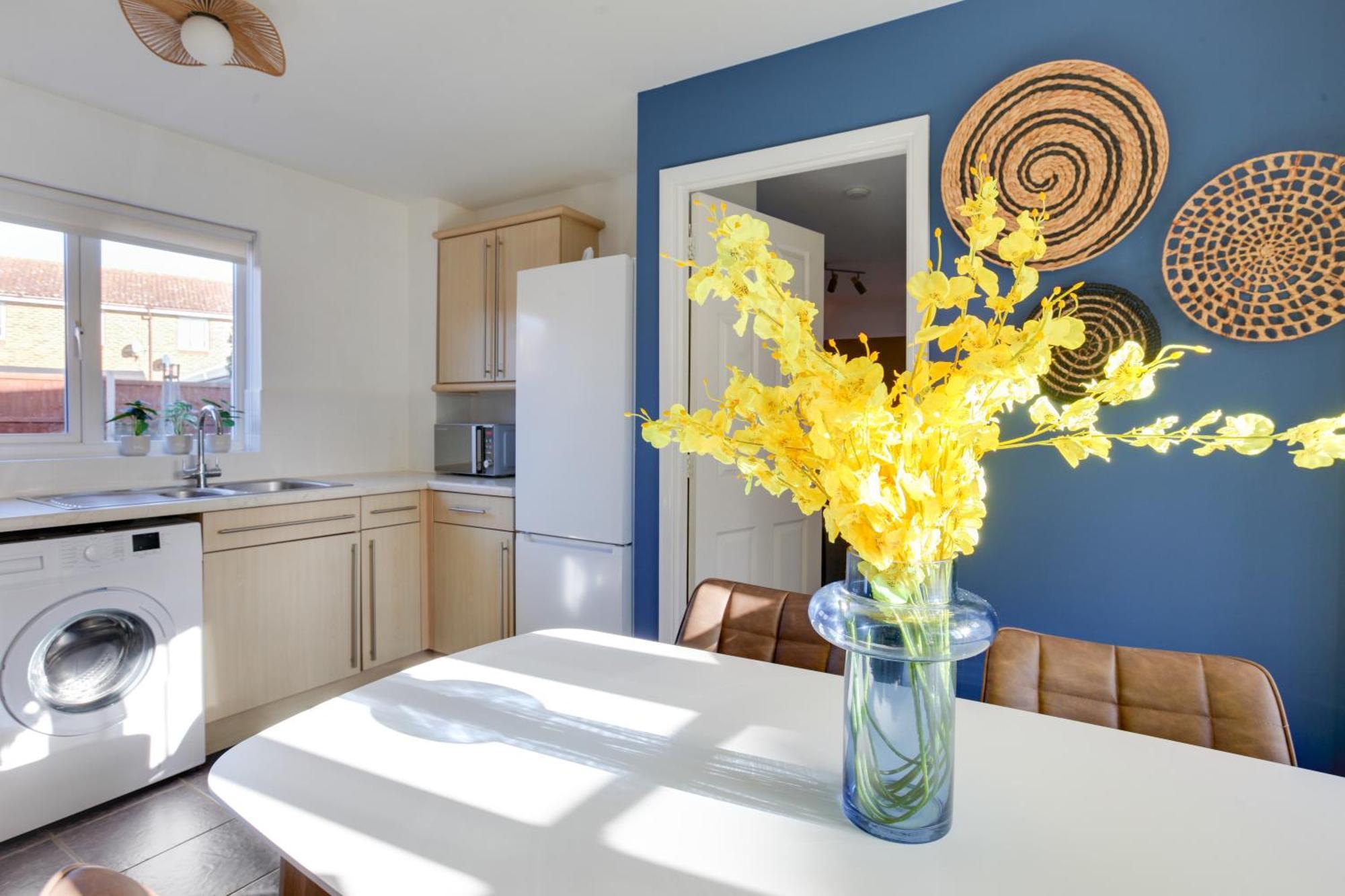 Cosy Two Bedroom House - Chelmsford - Free Parking And Wifi Extérieur photo