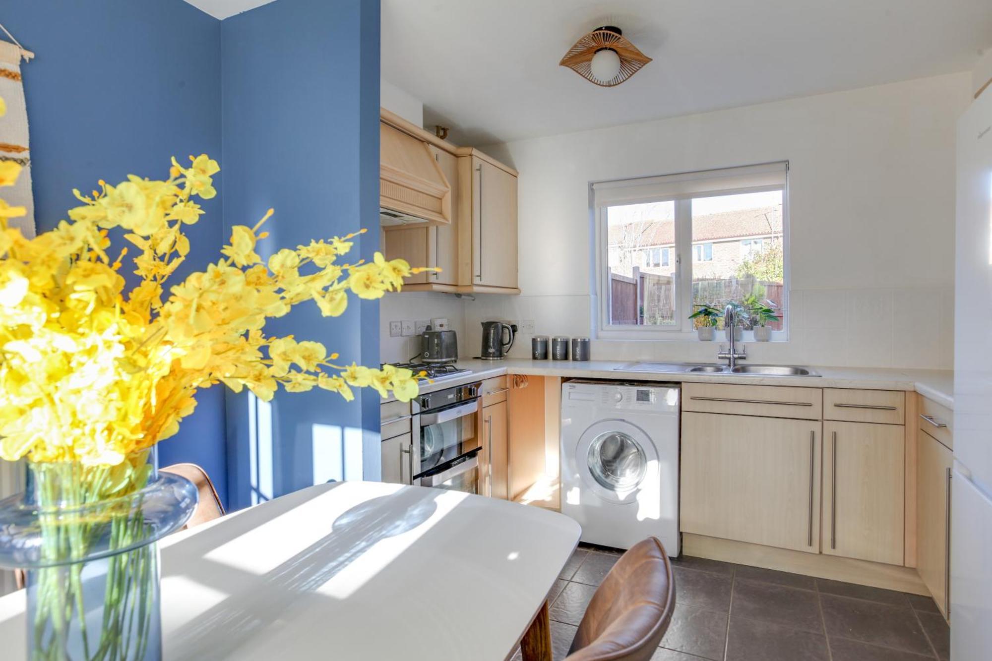 Cosy Two Bedroom House - Chelmsford - Free Parking And Wifi Extérieur photo